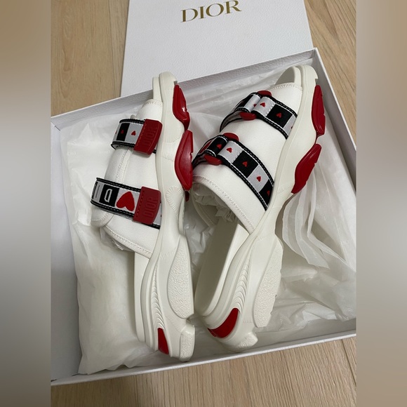 Dior D-Wander Slide white and red slide sandals. New in box. Size 40 - Picture 4 of 6